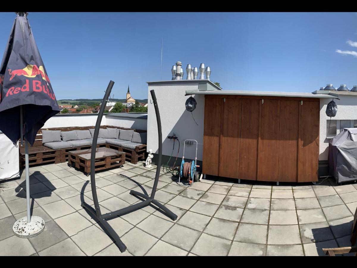 Penthouse Wohnung Am Radweg Mit Dachterasse Вайдхофен-ан-дер-Тая Екстериор снимка